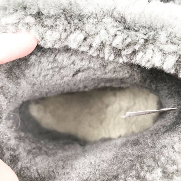 UGG Fluff Mini Quilted Gray Suede Fur Lined Ankle Boots Womens 6 Youth 5 - Picture 10 of 12